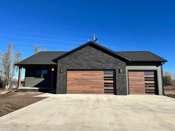 4026 Bozeman Ct, Spearfish, SD 57783