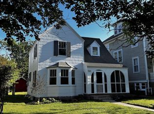 520 Monroe Ave, Cape Charles, VA 23310