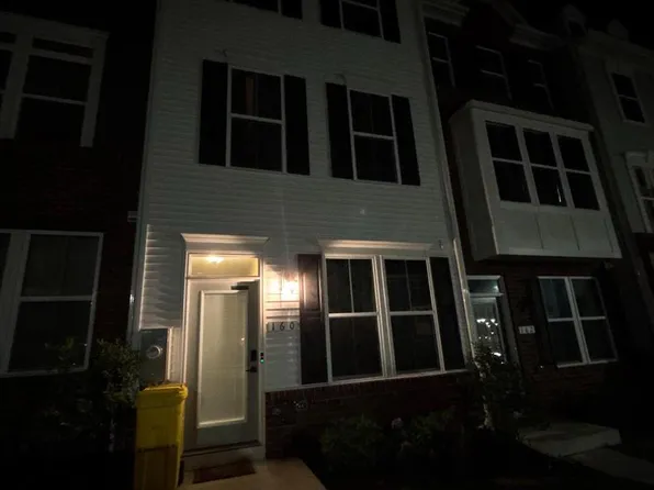 160 Woodgate Cir, Pasadena, MD 21122