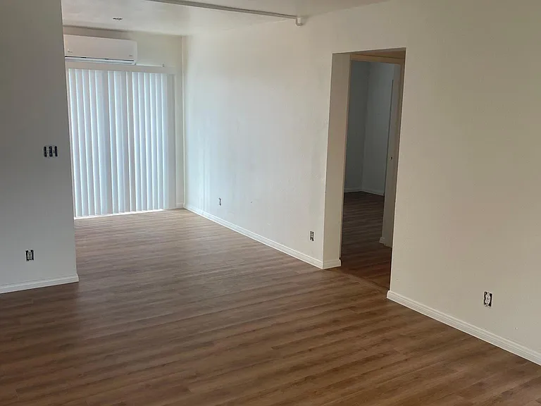 1154 E Lexington Ave #2 — Photo 10