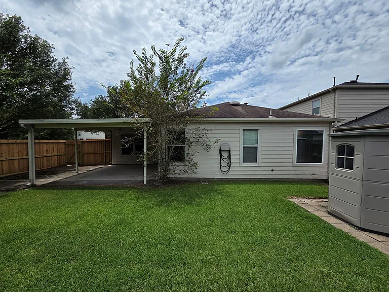 4702 Pin Oak Creek Ln — Photo 24