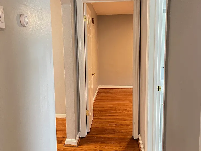 1200 Watts Ave — Photo 5