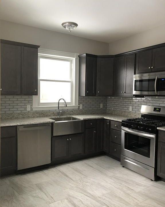 1st image of 565-567 Maple St