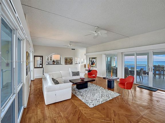 5th image of 500 SE 21st Ave APT 806