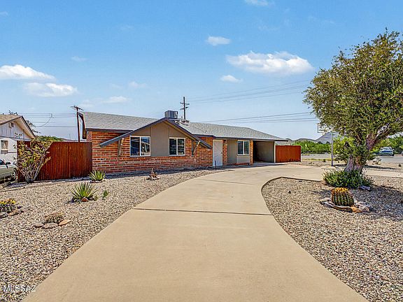 5th image of 2071 W Merlin Rd