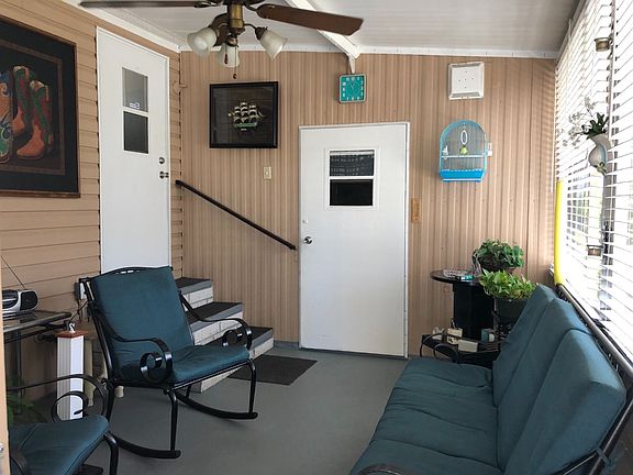 4th image of 8929 Delta Ln