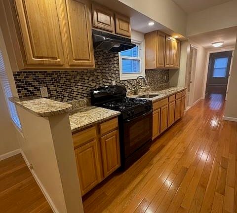 4th image of 41 Paterson St APT 2R