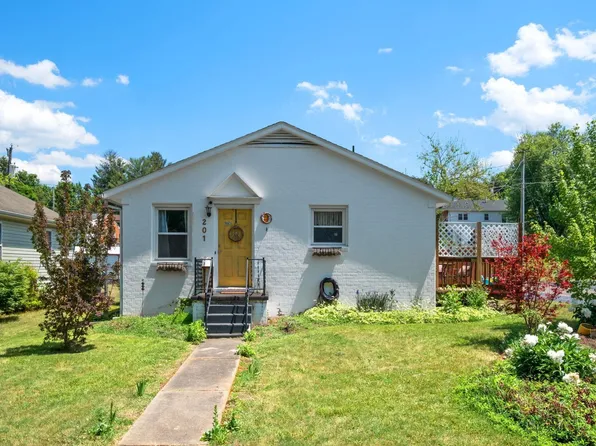 201 Park Blvd, Staunton, VA 24401