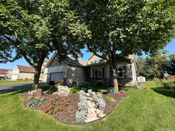 735 7th St N, Montrose, MN 55363