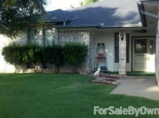 6311 Aires Dr, Arlington, TX 76001