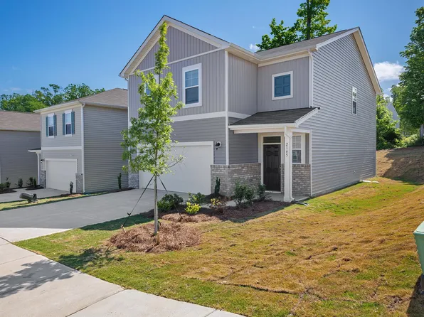 2145 Strawberry Patch St, Charlotte, NC 28208