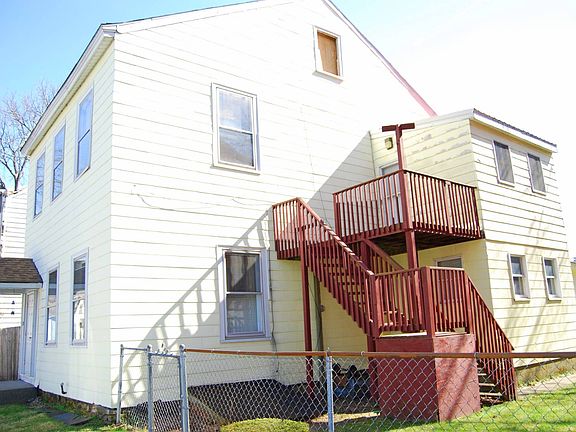 3rd image of 618 1st Ave