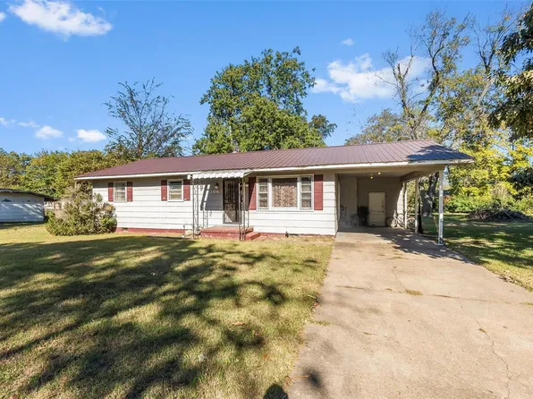 306 Adams St, Sikeston, MO 63801