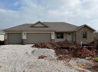 249 E Garnet Dr, Republic, MO 65738