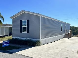 5 Victoria Ln #M-15, Lake Placid, FL 33852