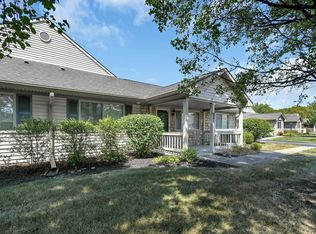 206 Pioneer Cir, Pickerington, OH 43147