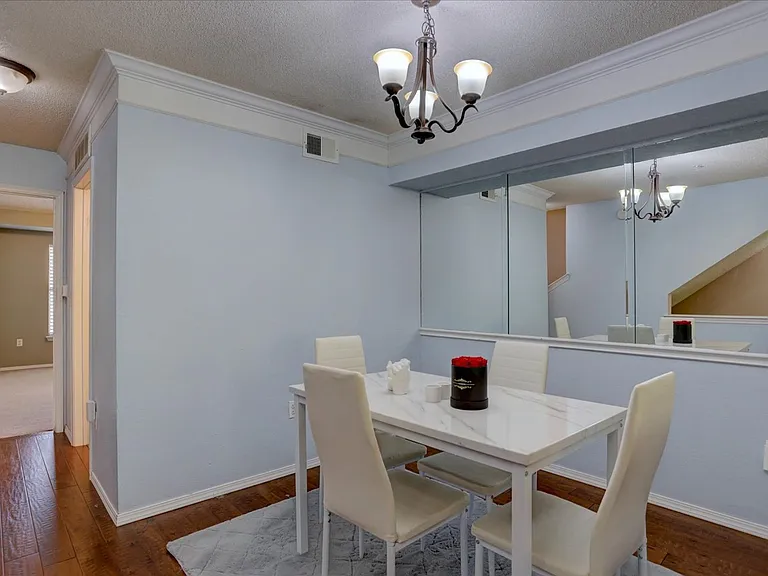 1849 Spaulding Cir — Photo 9