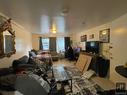 Rented by Highline Residential | media 3