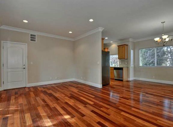 4th image of 185 Revey Ave