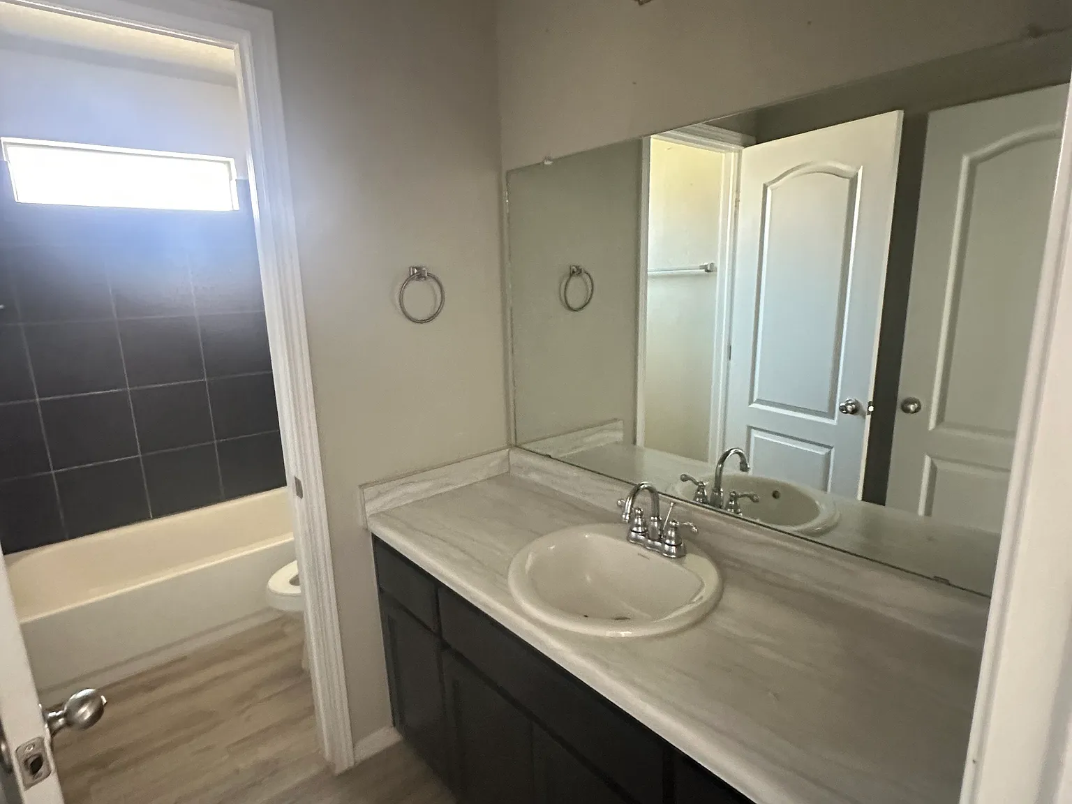 3 bed, 1750 sqft, $1,950 — Photo 4