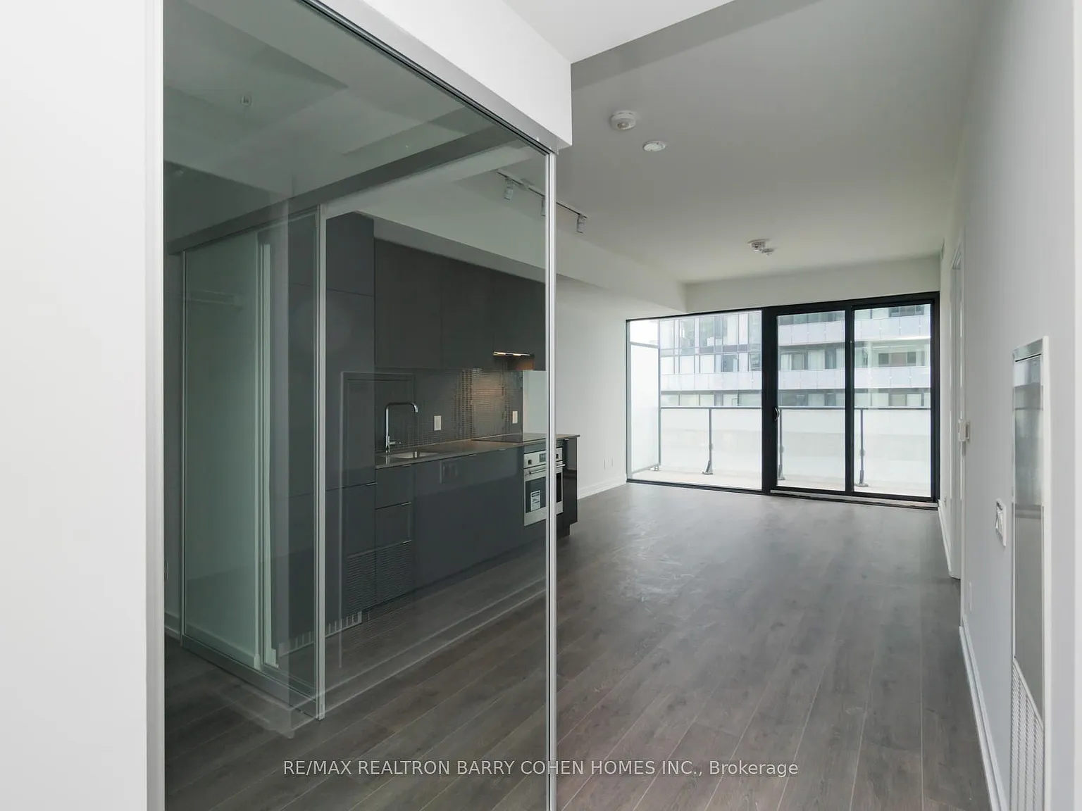 2 bed, $3,200 — Photo 3