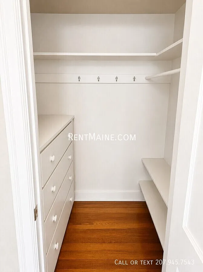 Building Photo - 24 Grove St #C