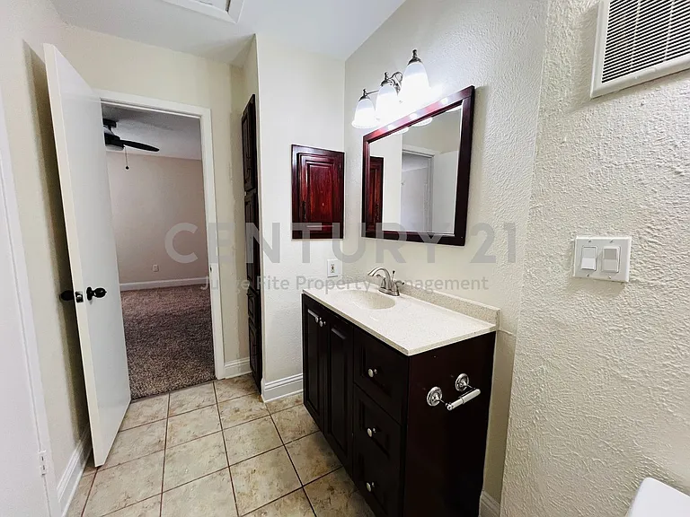 4220 Madera Rd — Photo 27