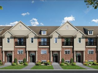 25535 Grandview Ln, Novi, MI 48375