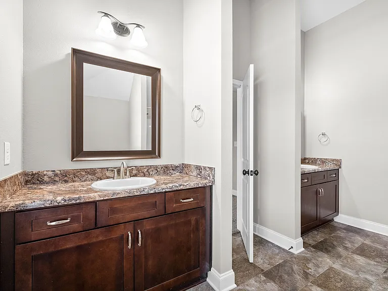 1236 Winterset Dr — Photo 24