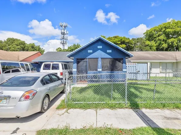 22160 SW 110th Pl, Miami, FL 33170