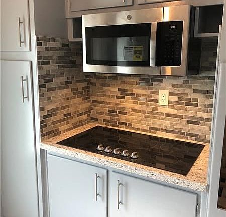 3rd image of 2050 NE 39th St #205A