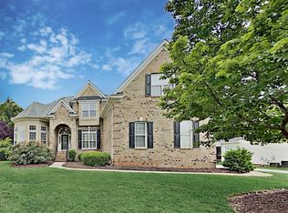 8302 Avanti Dr, Waxhaw, NC 28173