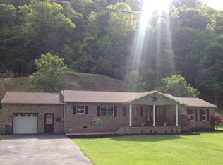 5367 Ridgeview Nellis Rd, Ridgeview, WV 25169