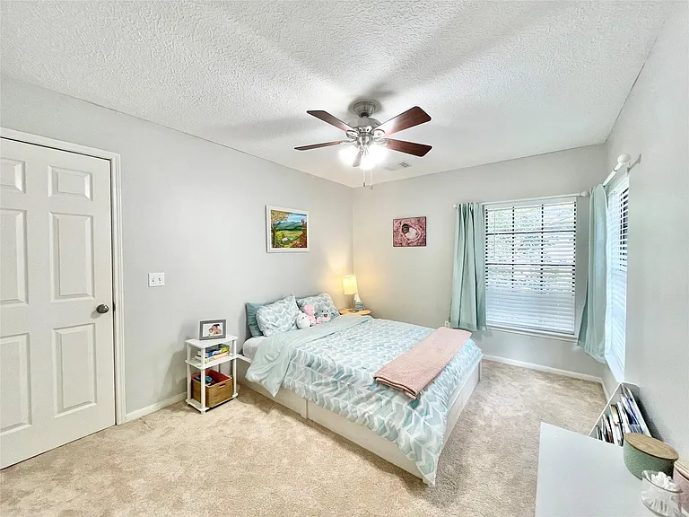 7 Windledge Pl — Photo 36