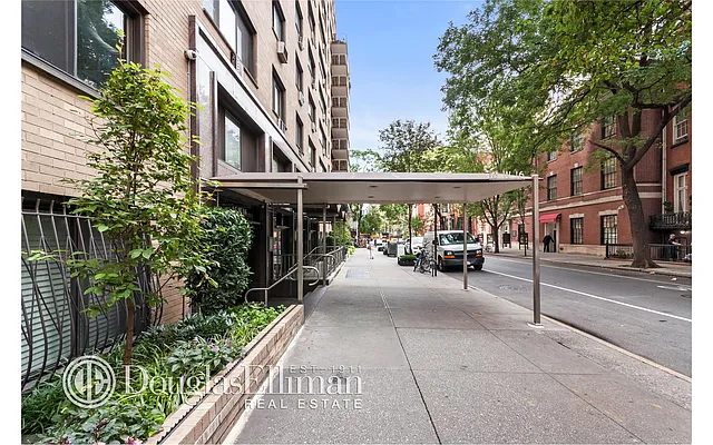 Rented by Douglas Elliman | media 8