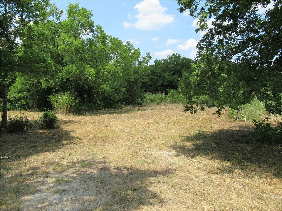 7142 County Road 1048, Celeste, TX 75423 | Zillow