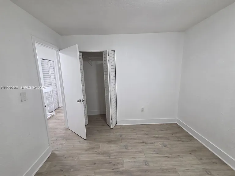 550 SW 115th Ave #405H — Photo 32