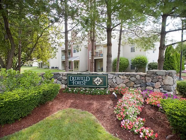 Entry to Deerfield - private neighborhood, quiet