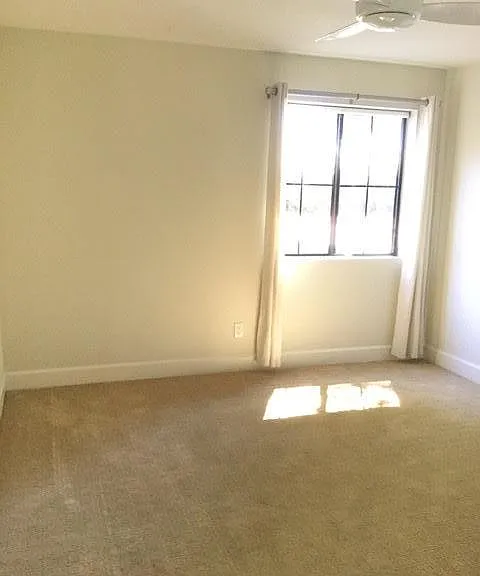 8460 E Malcomb Dr — Photo 12