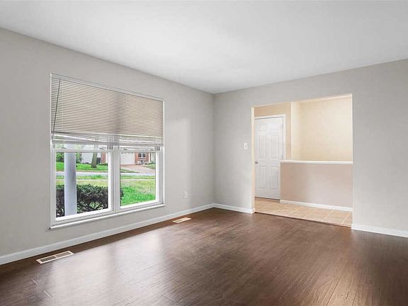 3rd image of 2634 Blackforest Dr