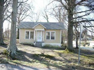 3700 Oak Grove Ave, Greensboro, NC 27405