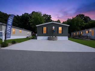 5337 L Str NE, Magnolia, OH 44643