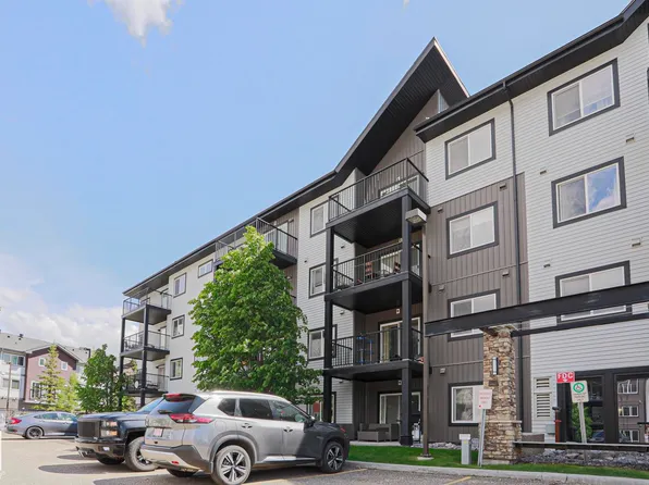3353 16a Ave NW #411, Edmonton, AB T6T 0V4