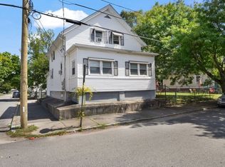 83 Princess Ave, Cranston, RI 02920