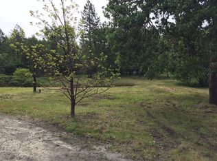 3211 Robertson Bridge Rd, Grants Pass, OR 97526