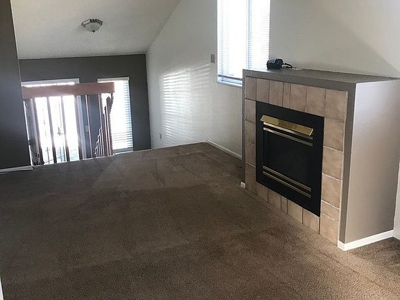 3rd image of 5409 Jennifer Ln