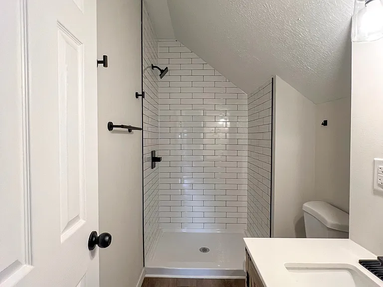 927 S Champion Ave #927 — Photo 23