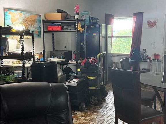 5th image of 2240 NW 102nd St