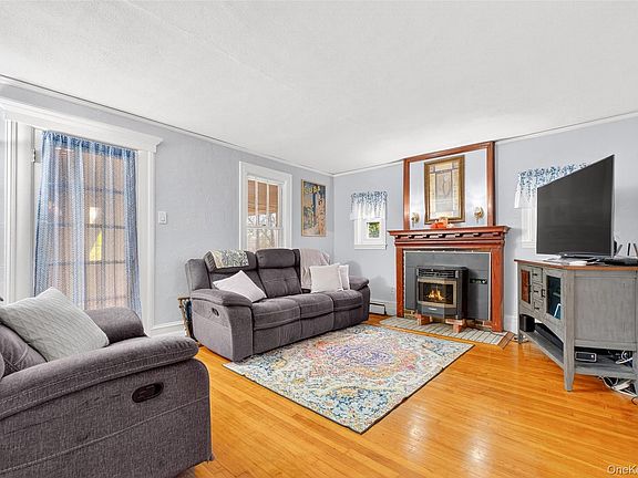 4th image of 20 Heathcote Road