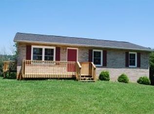 531 Berry Ridge Rd, Jonesborough, TN 37659